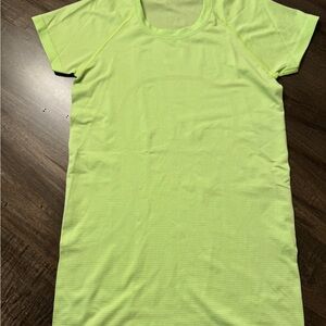 Lululemon Swifty Tech Short-sleeve shirt - NEON lime green